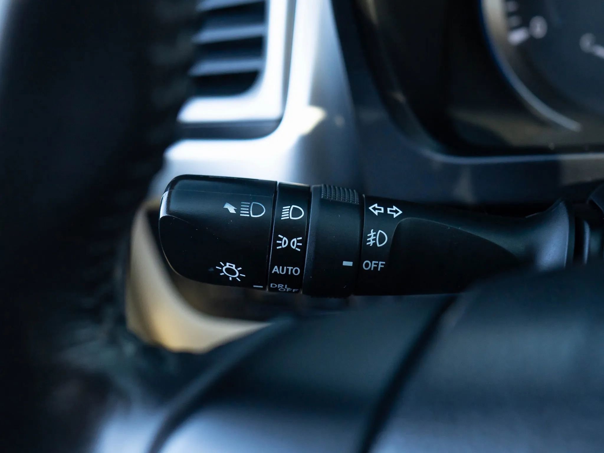 Used 2015 Toyota Highlander Limited image 39