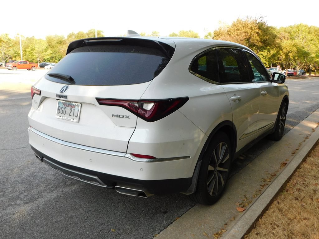 Certified 2025 Acura MDX w/ Technology Package FWD image 11