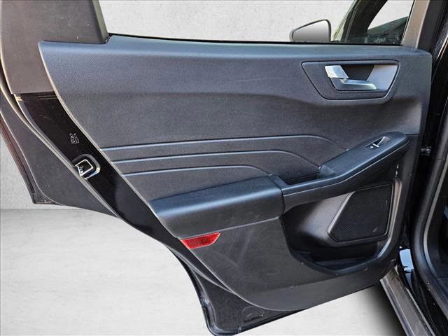 Used 2025 Ford Escape ST-Line FWD image 18