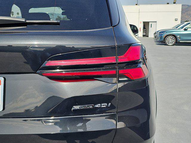 Used 2025 BMW X5 sDrive40i w/ Climate Comfort Package image 35