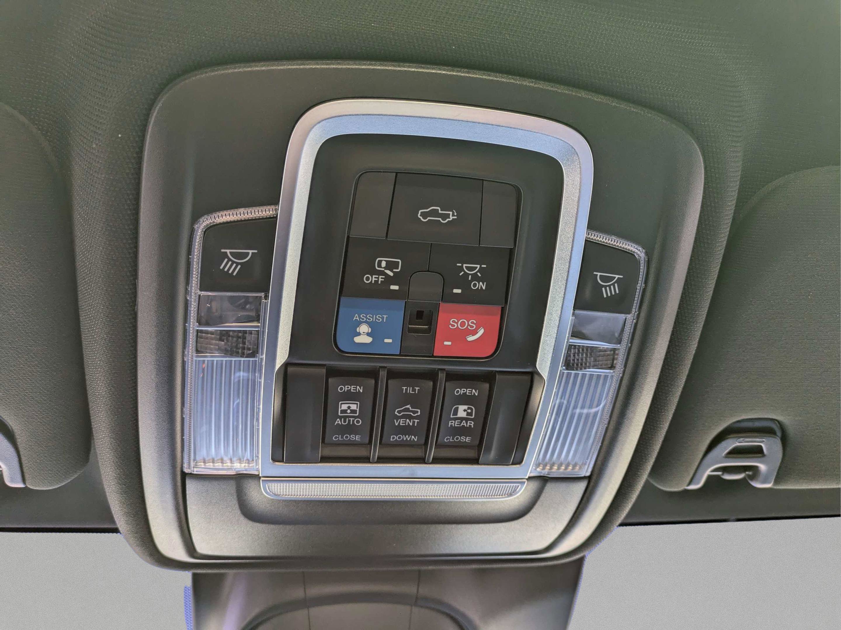 Used 2020 RAM 2500 Limited AWD/4WD image 21