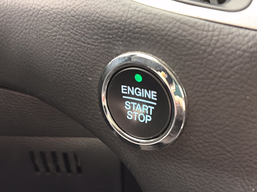 Used 2024 Ford Edge SEL AWD/4WD image 23