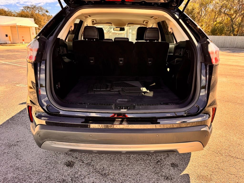 Used 2024 Ford Edge SEL image 14