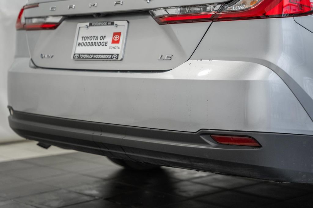 Used 2025 Toyota Camry LE image 9
