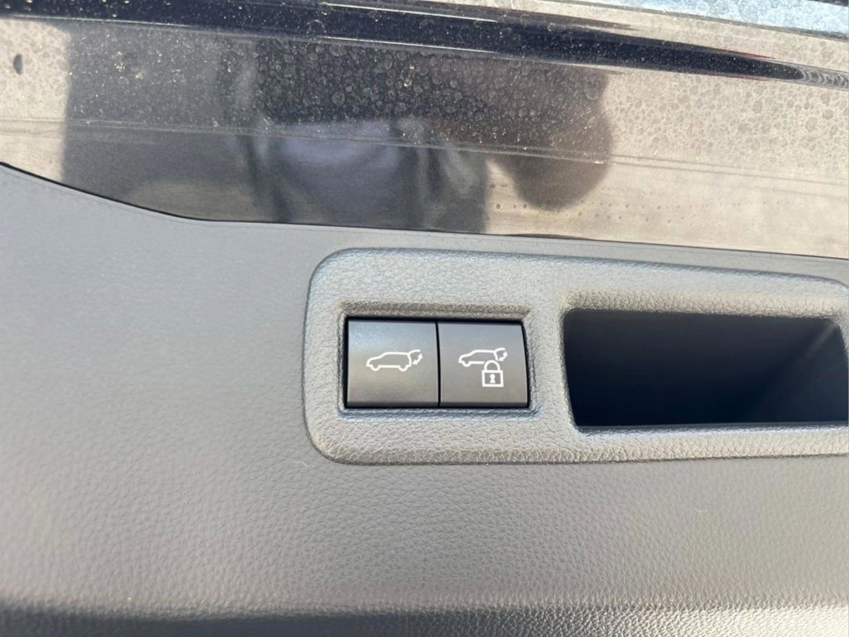 Used 2024 Toyota Venza Nightshade AWD/4WD image 12