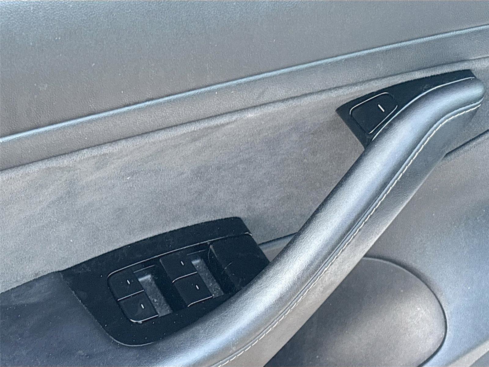 Used 2020 Tesla Model 3 Standard Range image 19