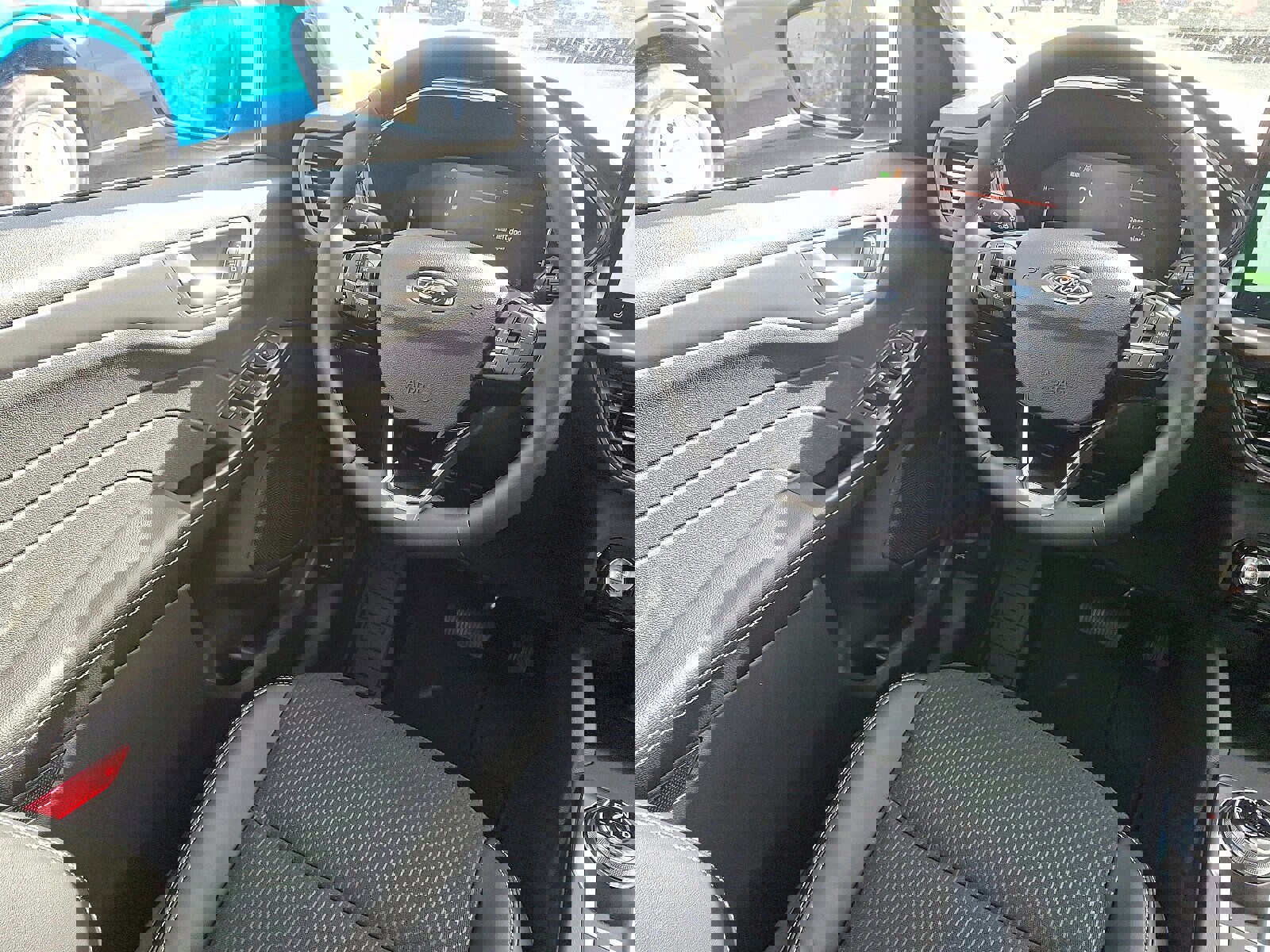 New 2026 Ford Escape SE image 9