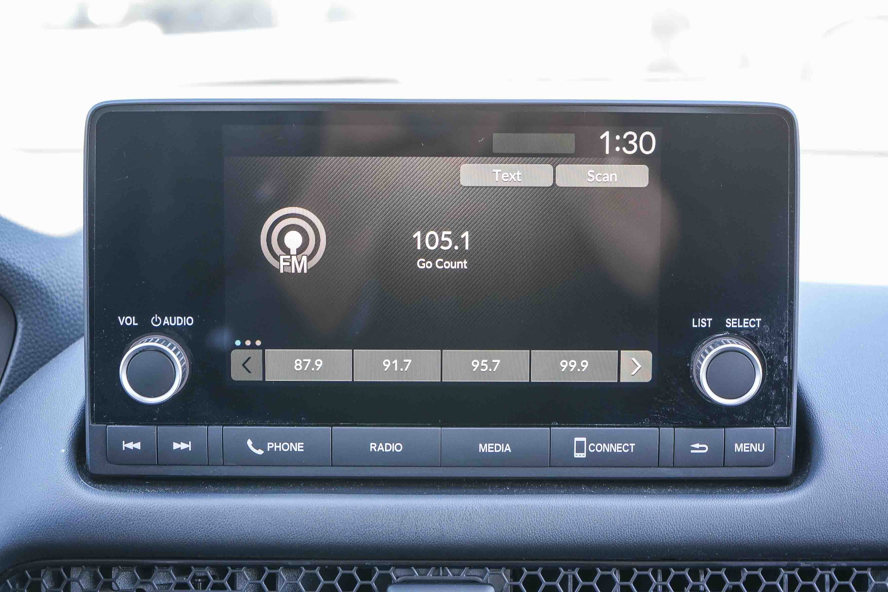 Used 2024 Honda HR-V LX image 17