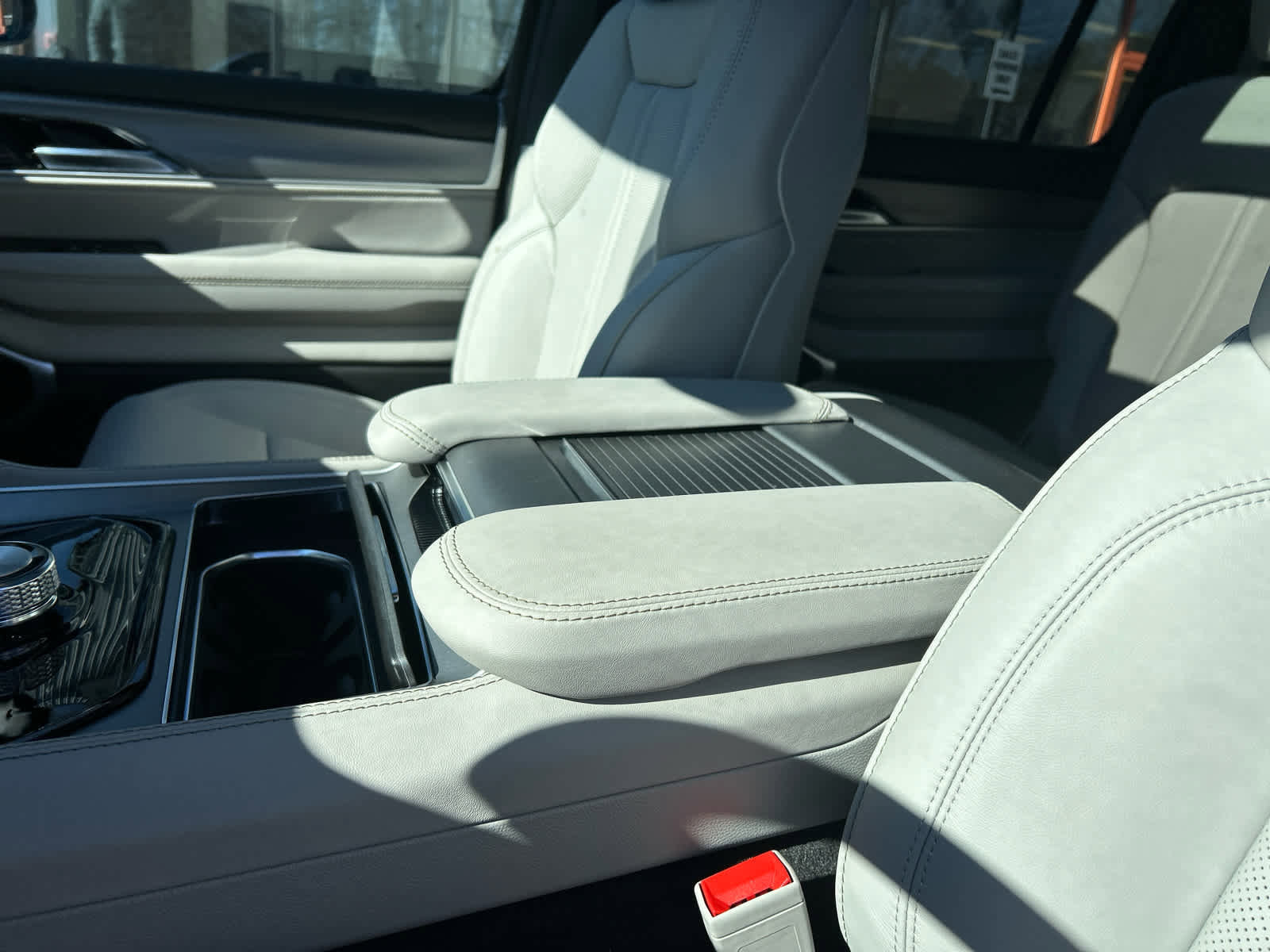 New 2026 Jeep Grand Wagoneer L Limited image 27