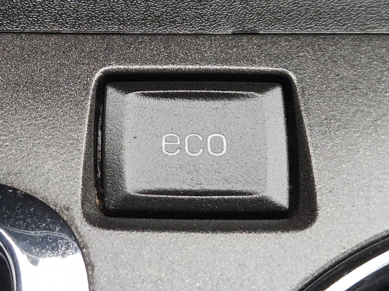 Used 2016 Chevrolet Equinox LT image 32