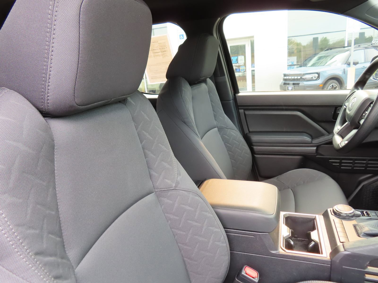 Used 2025 Toyota Tacoma SR5 image 32