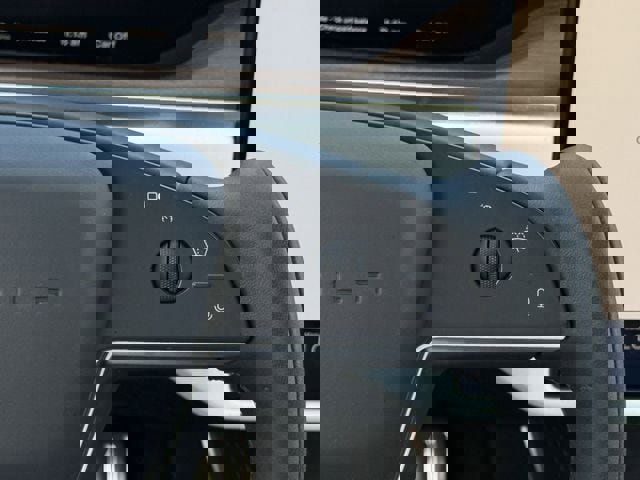 Used 2022 Tesla Model S image 14