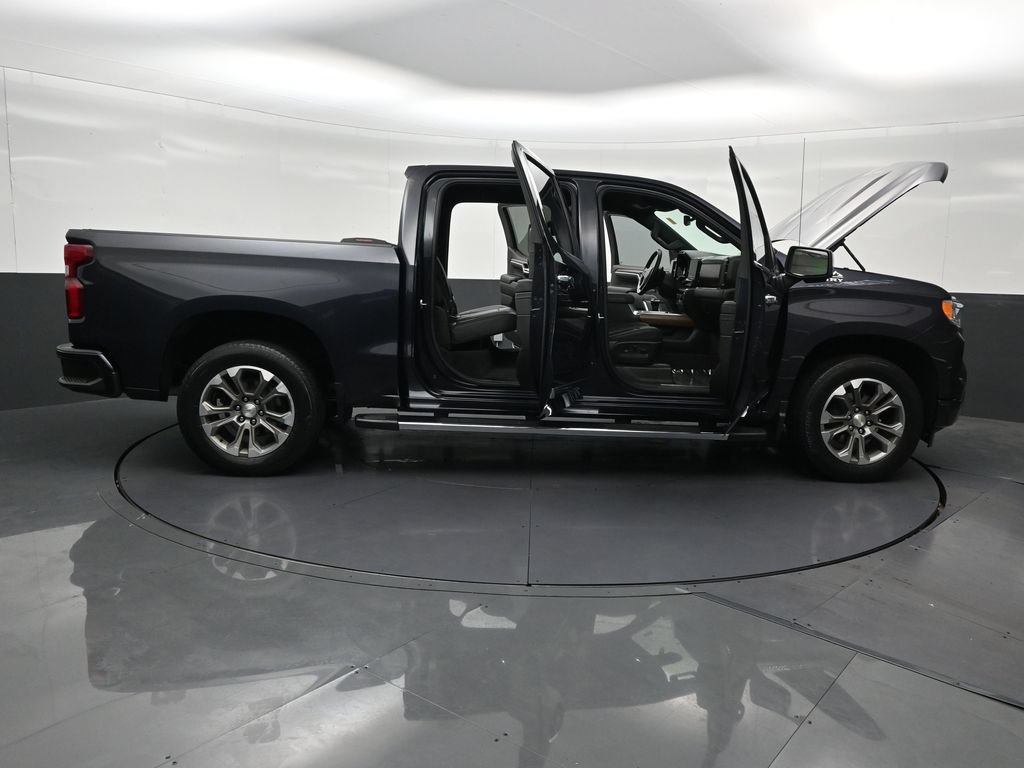 Used 2023 Chevrolet Silverado 1500 High Country RWD image 32