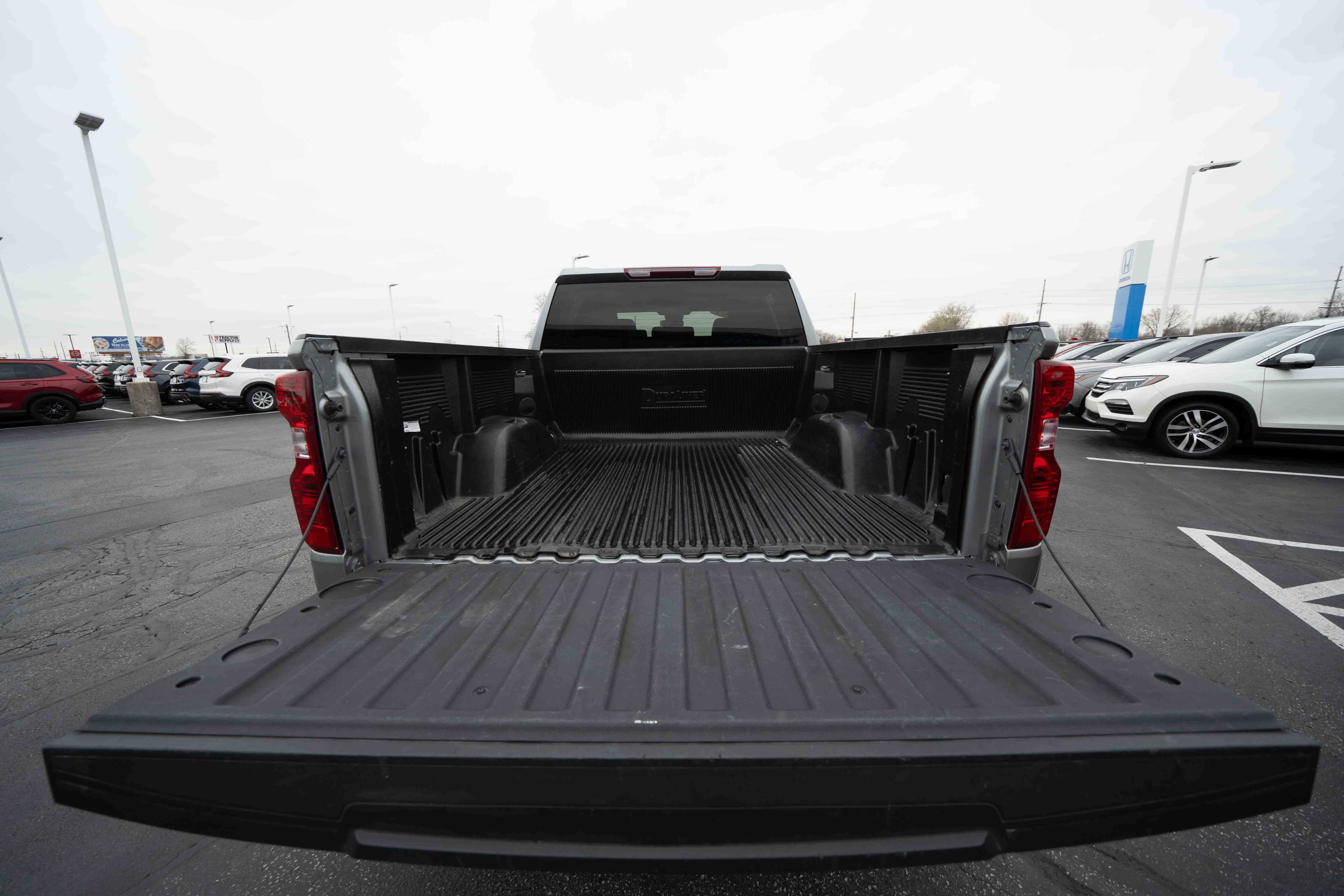Used 2025 Chevrolet Silverado 1500 LT image 27