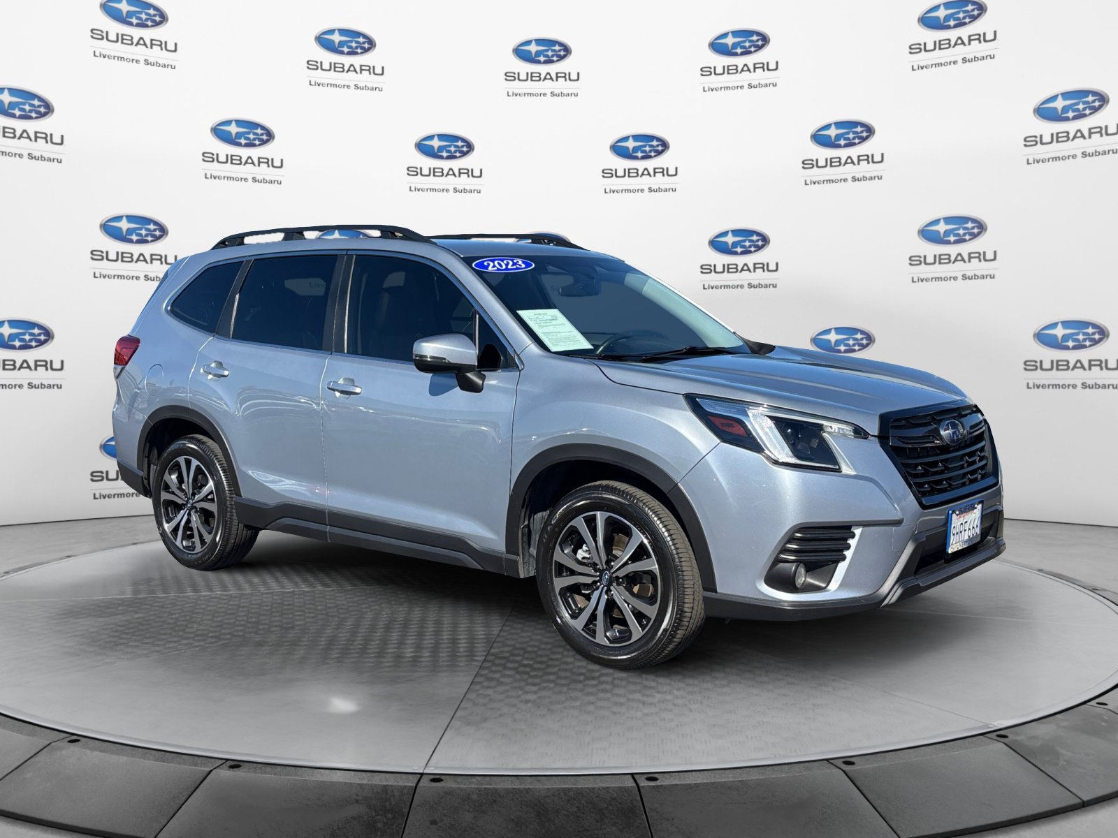 Used 2023 Subaru Forester Limited AWD/4WD image 8