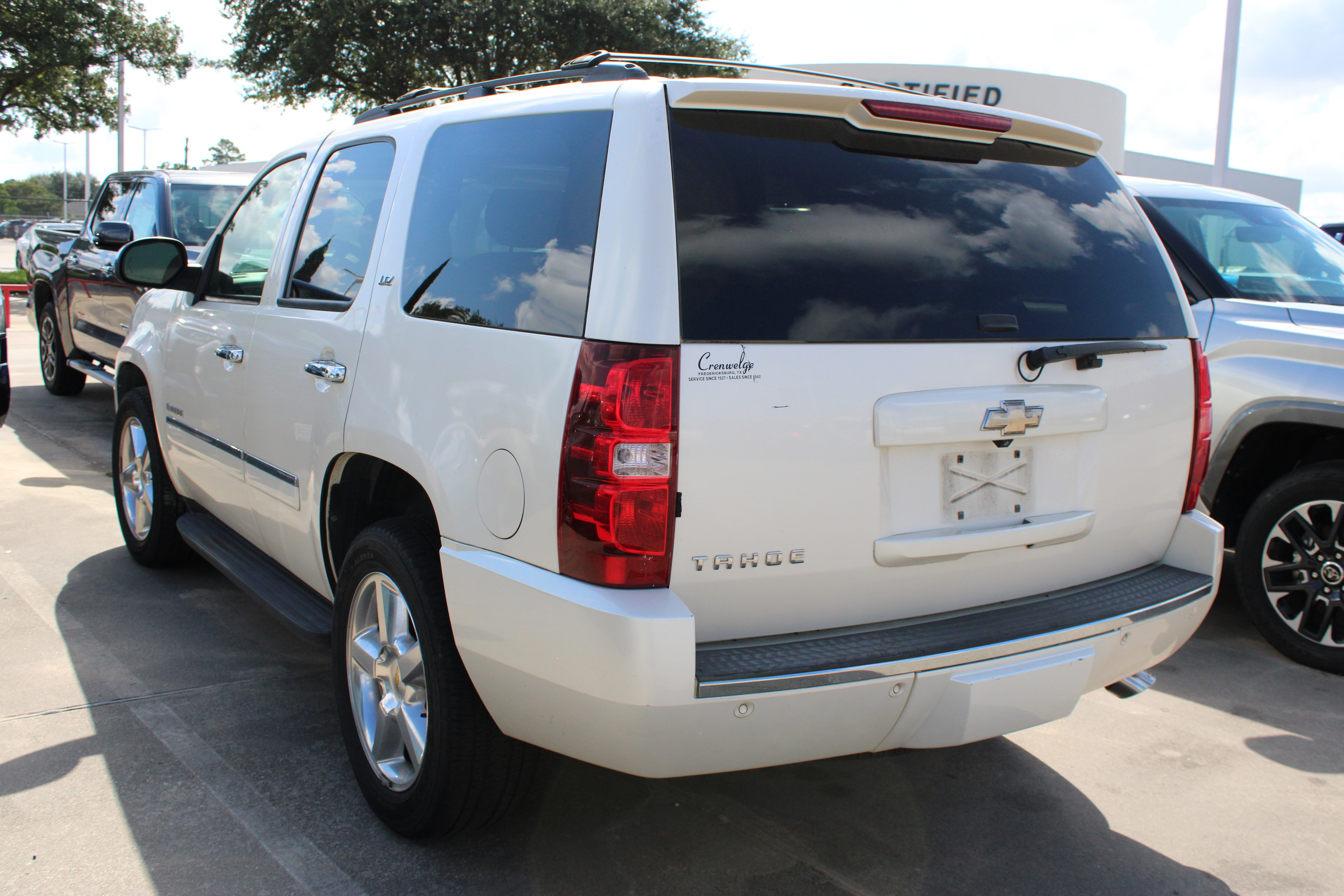 Used 2009 Chevrolet Tahoe LTZ RWD image 5