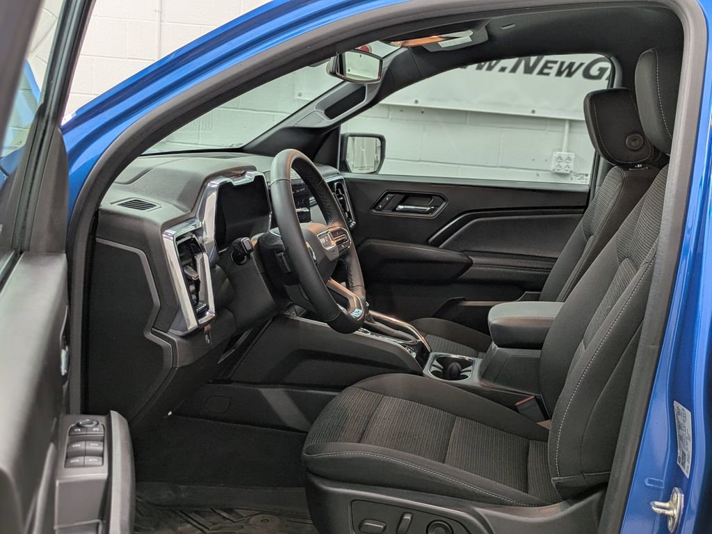 Used 2023 GMC Canyon Elevation w/ Convenience Package image 4