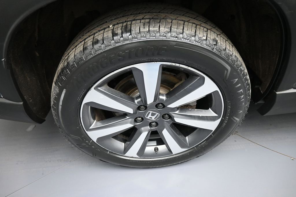 Used 2023 Honda Pilot Touring image 13