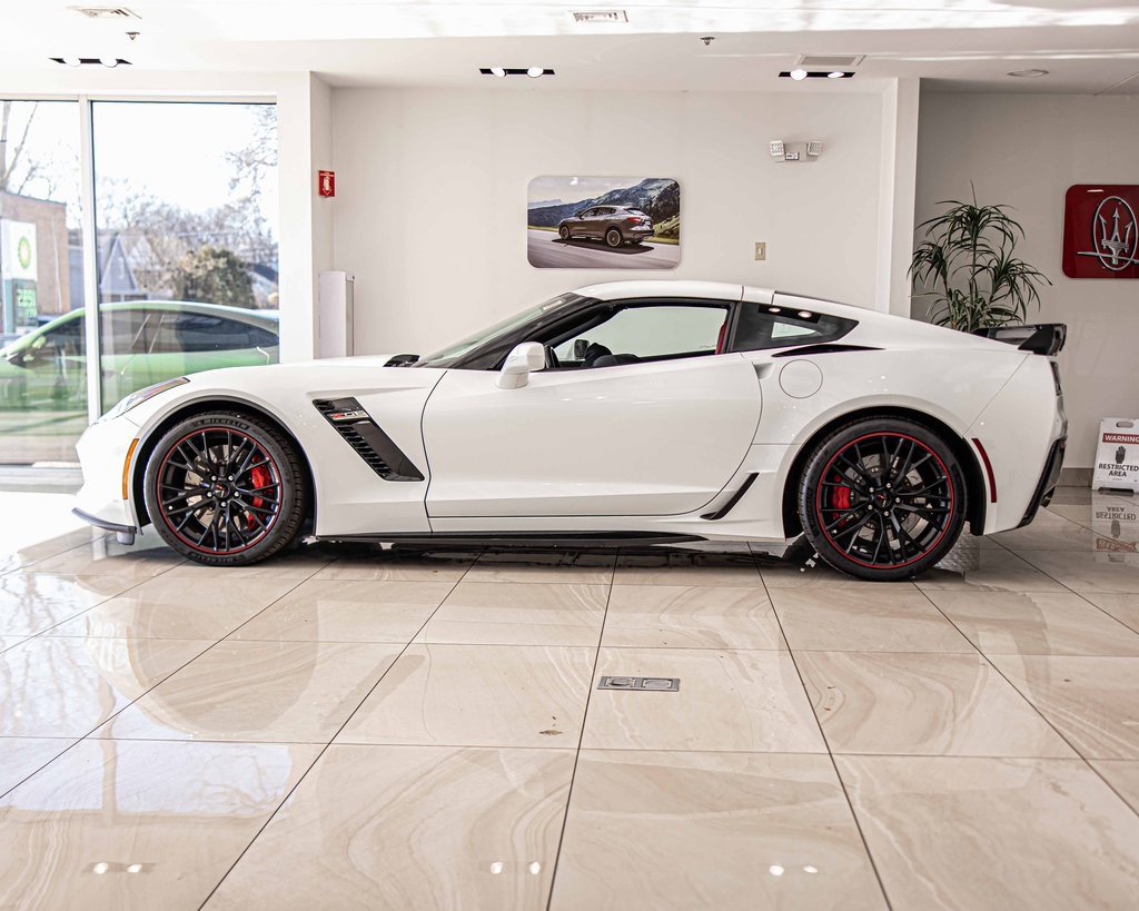 Used 2019 Chevrolet Corvette Z06 w/ Battery Protection Package image 7