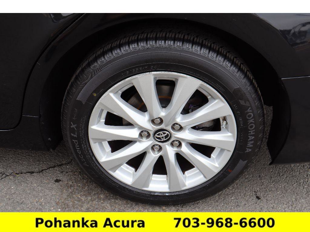 Used 2019 Toyota Camry LE image 26