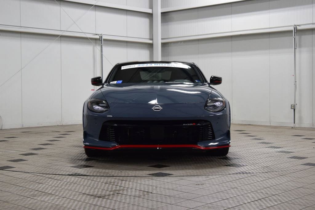 Used 2024 Nissan Z NISMO w/ Floor Mat Package RWD image 2