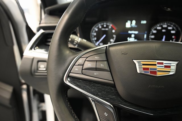 Used 2025 Cadillac XT5 Premium Luxury image 25