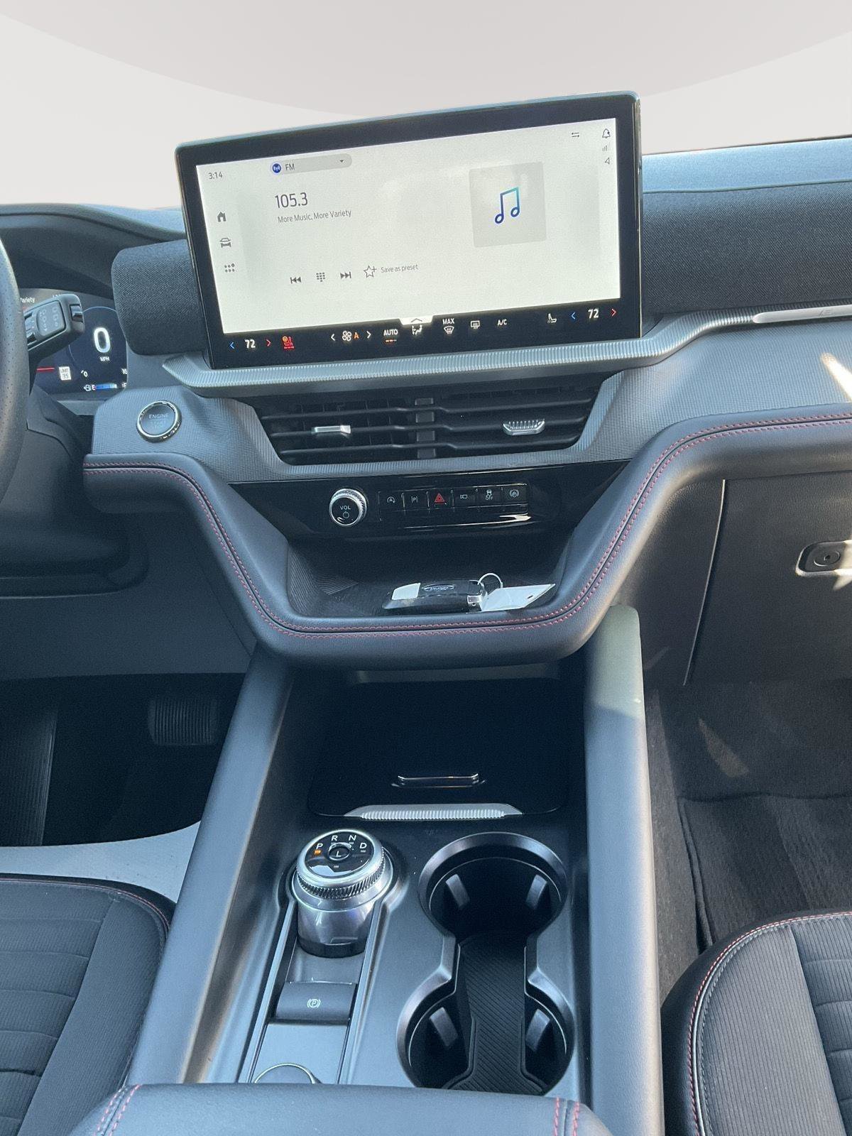 Used 2025 Ford Explorer ST-Line AWD/4WD image 15