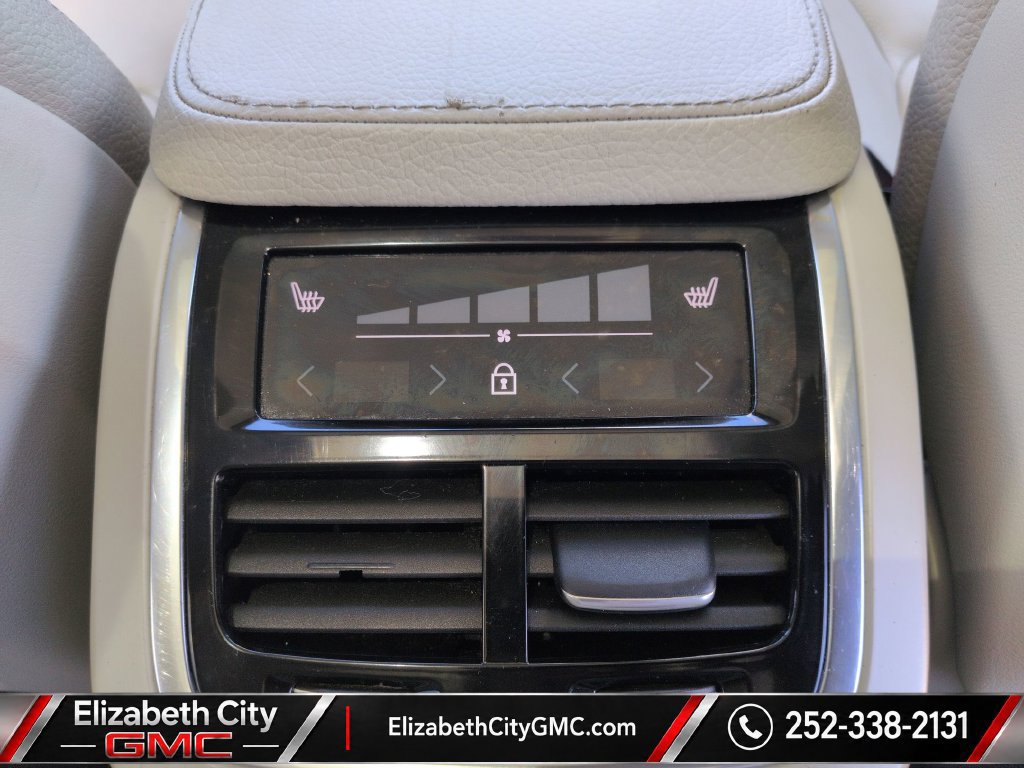 Used 2022 Volvo XC90 T5 Momentum AWD/4WD image 21