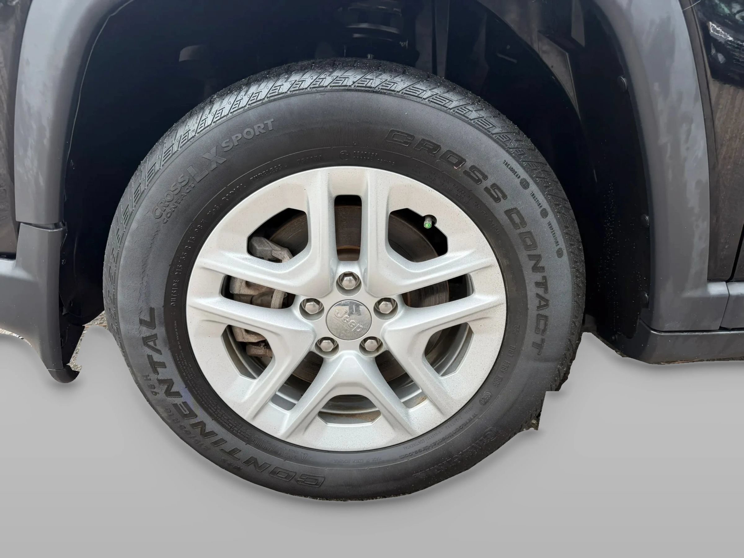 Used 2021 Jeep Compass Sport FWD image 29