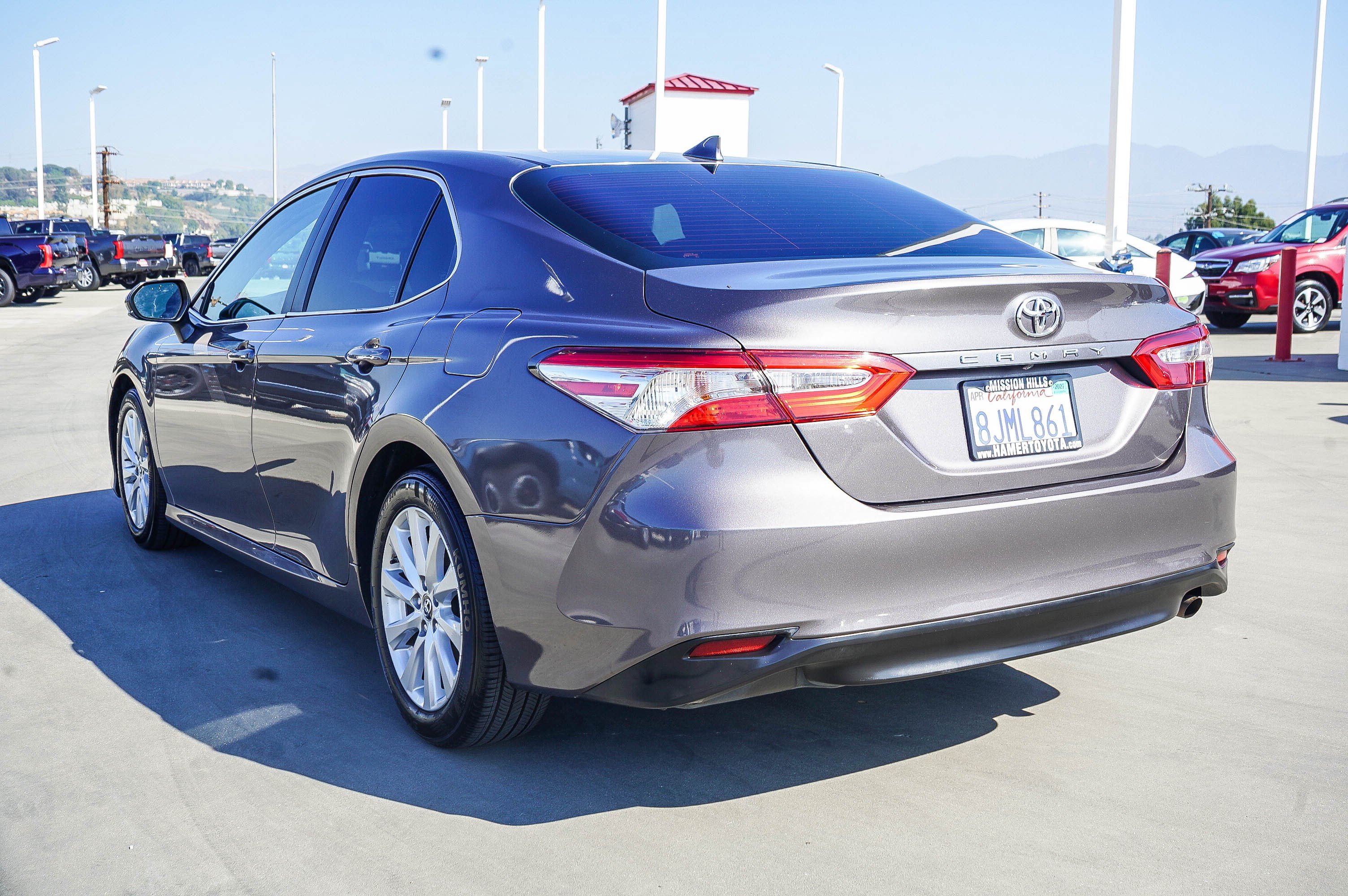 Used 2019 Toyota Camry LE w/ Carpet Mat Package FWD image 5