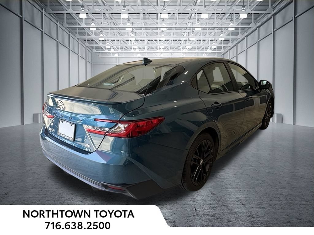 Used 2025 Toyota Camry SE FWD image 30