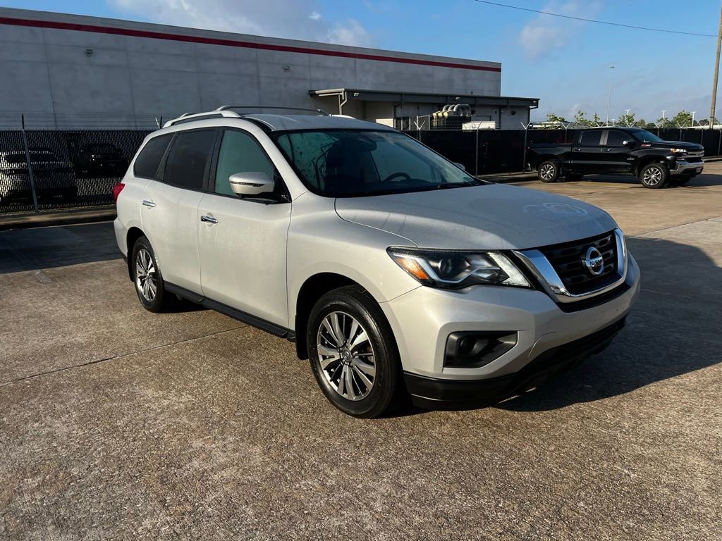 Used 2020 Nissan Pathfinder SL image 3