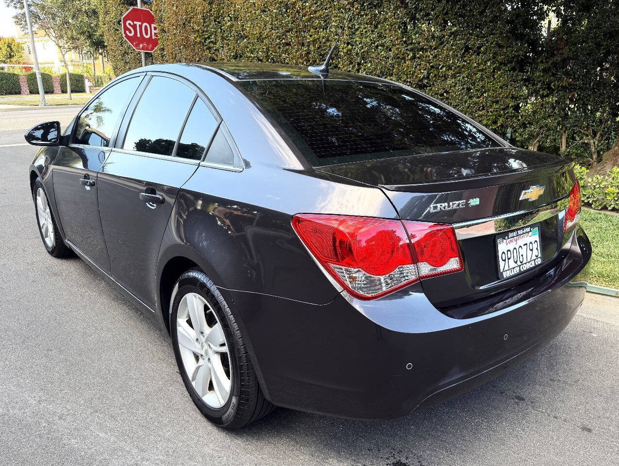 Used 2014 Chevrolet Cruze Diesel w/ Enhanced Safety Package FWD image 5