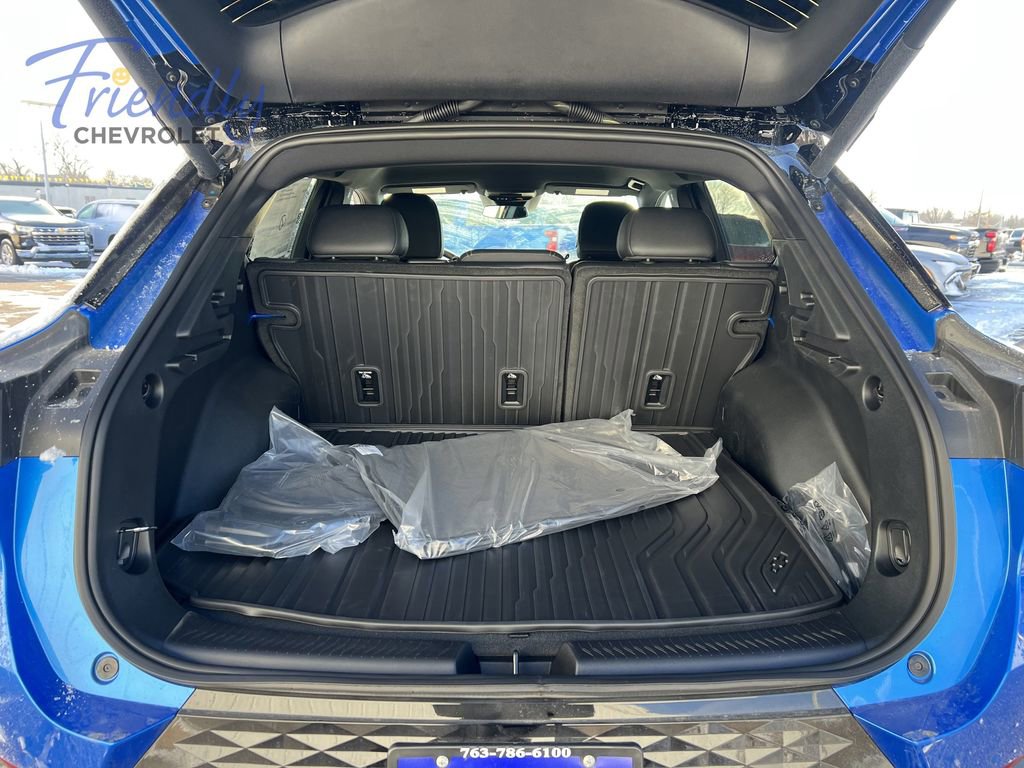 New 2026 Chevrolet Equinox EV RS AWD/4WD image 10