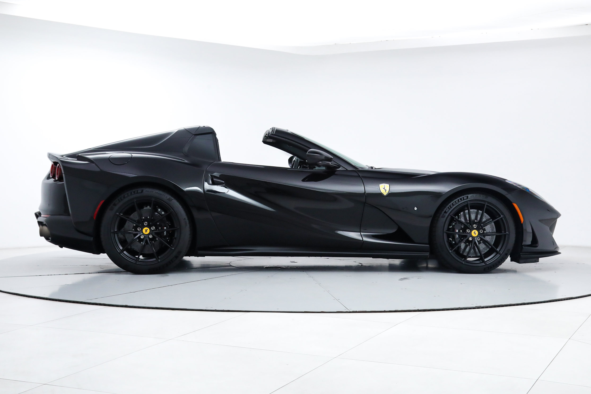 Certified 2021 Ferrari 812 GTS RWD image 10