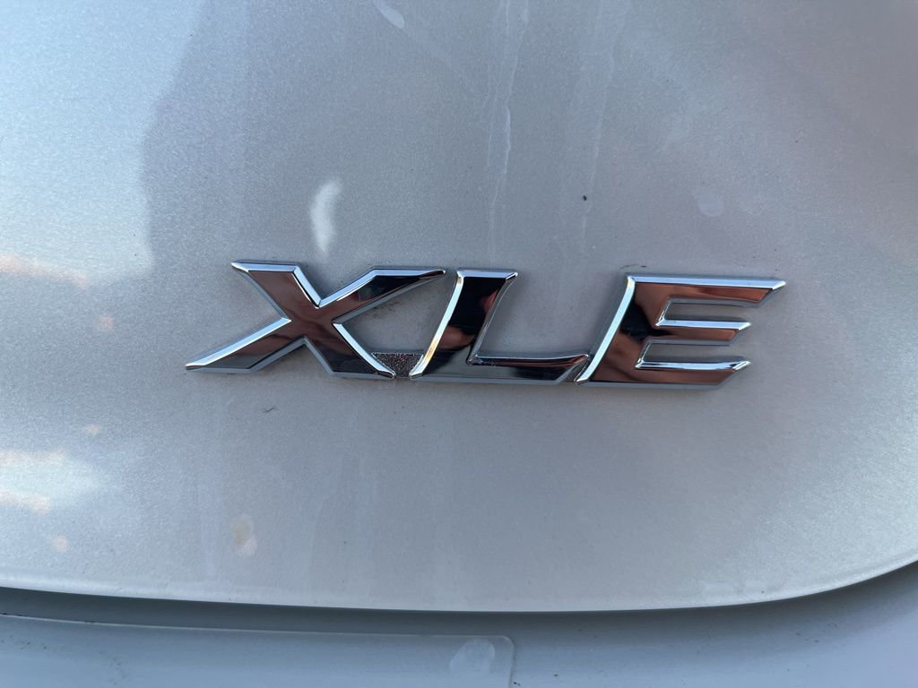 Used 2025 Toyota Camry XLE w/ Premium Package image 46