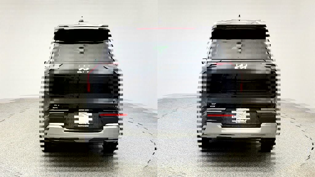 Used 2026 Kia EV9 Wind image 6