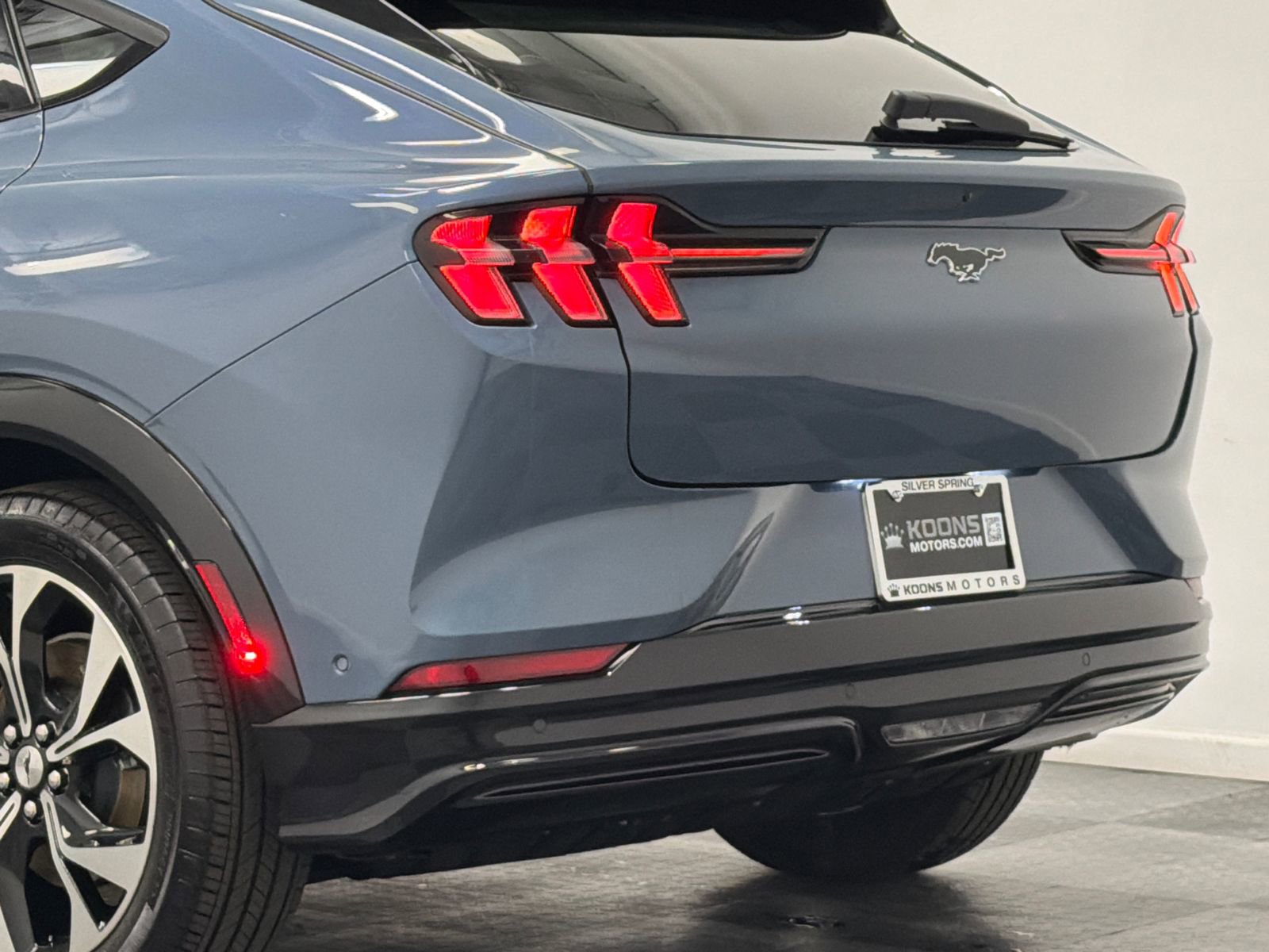 Used 2023 Ford Mustang Mach-E Premium image 7