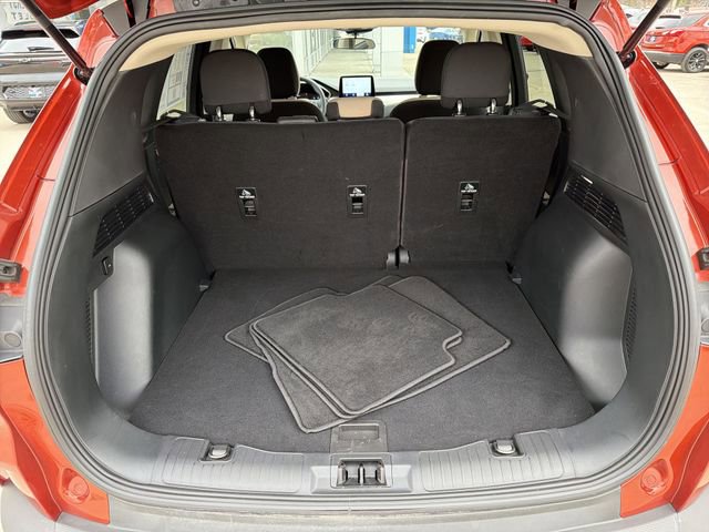 Used 2020 Ford Escape SE image 24