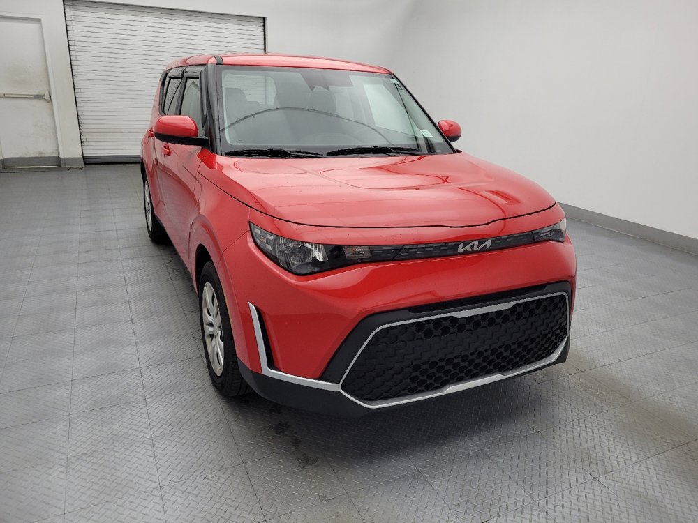 Used 2025 Kia Soul LX image 14