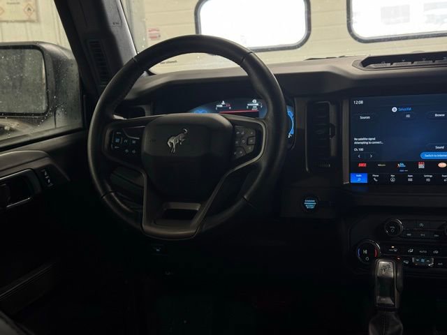 Used 2025 Ford Bronco Badlands image 25
