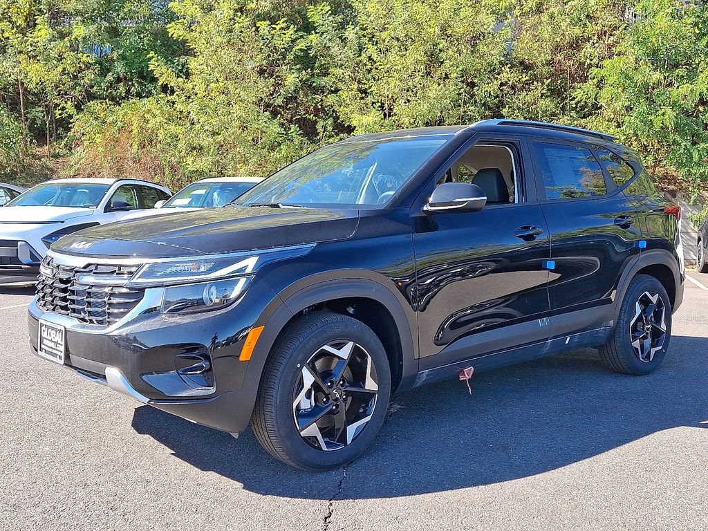 New 2025 Kia Seltos S AWD/4WD image 2