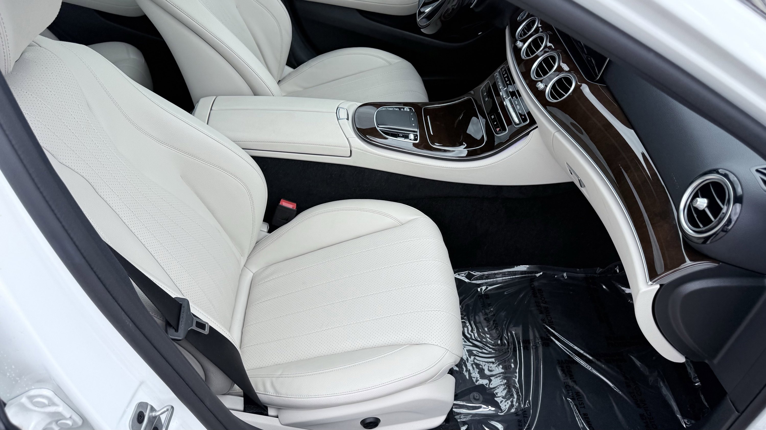 Used 2023 Mercedes-Benz E 350 Sedan image 44
