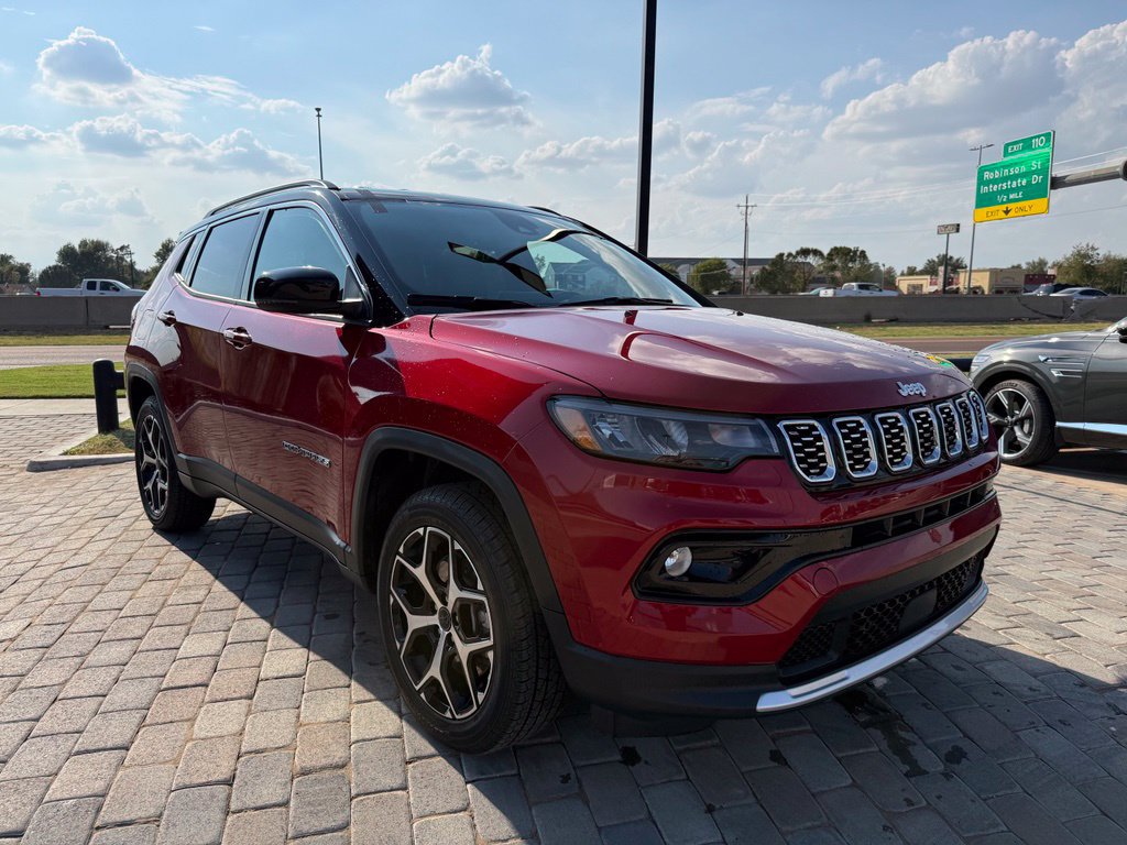 Used 2025 Jeep Compass Limited AWD/4WD image 22