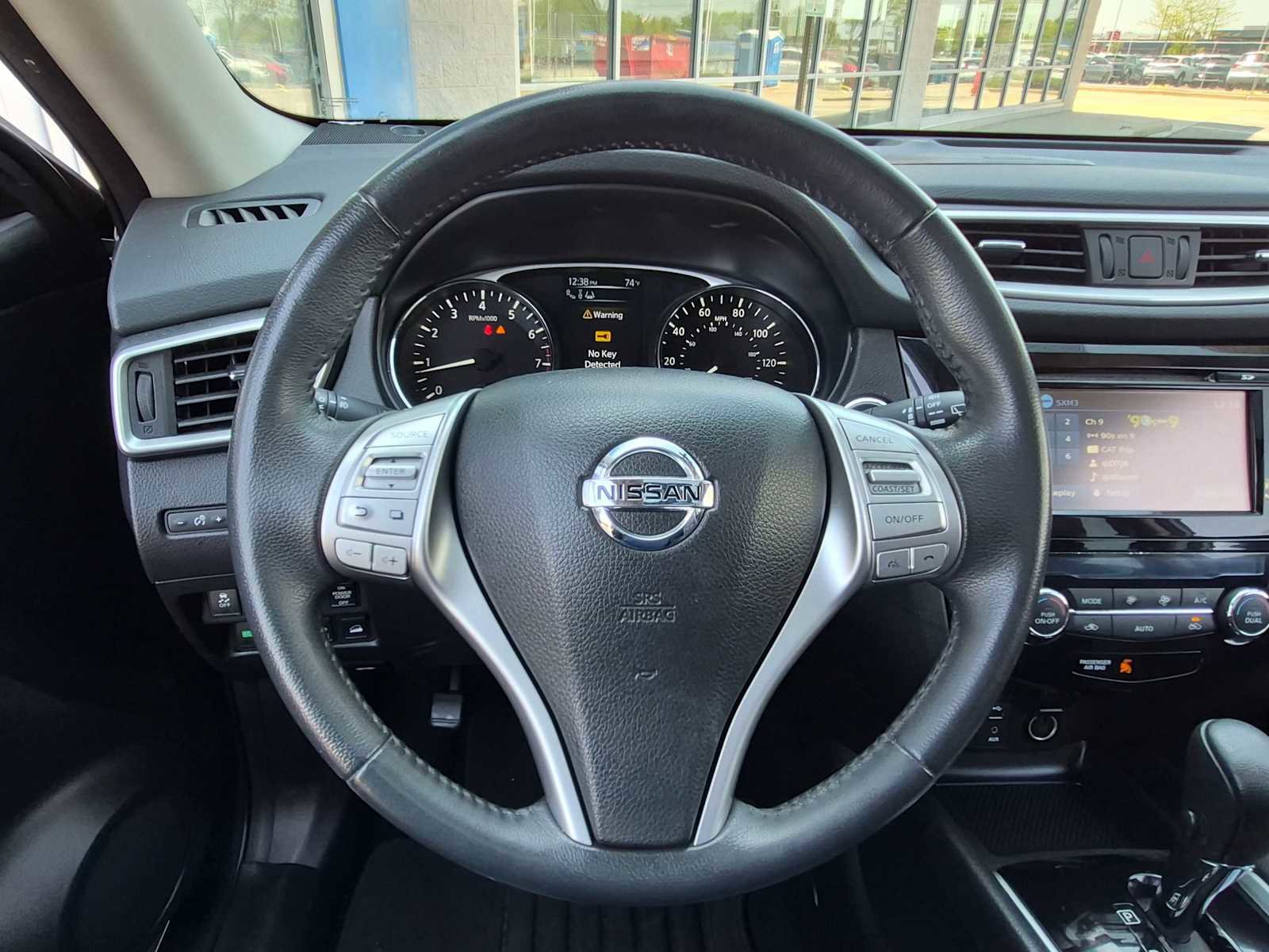 Used 2015 Nissan Rogue SL w/ SL Premium Package AWD/4WD image 29