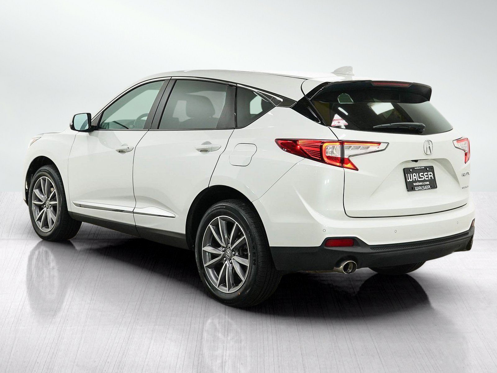 Used 2021 Acura RDX w/ Technology Package AWD/4WD image 3