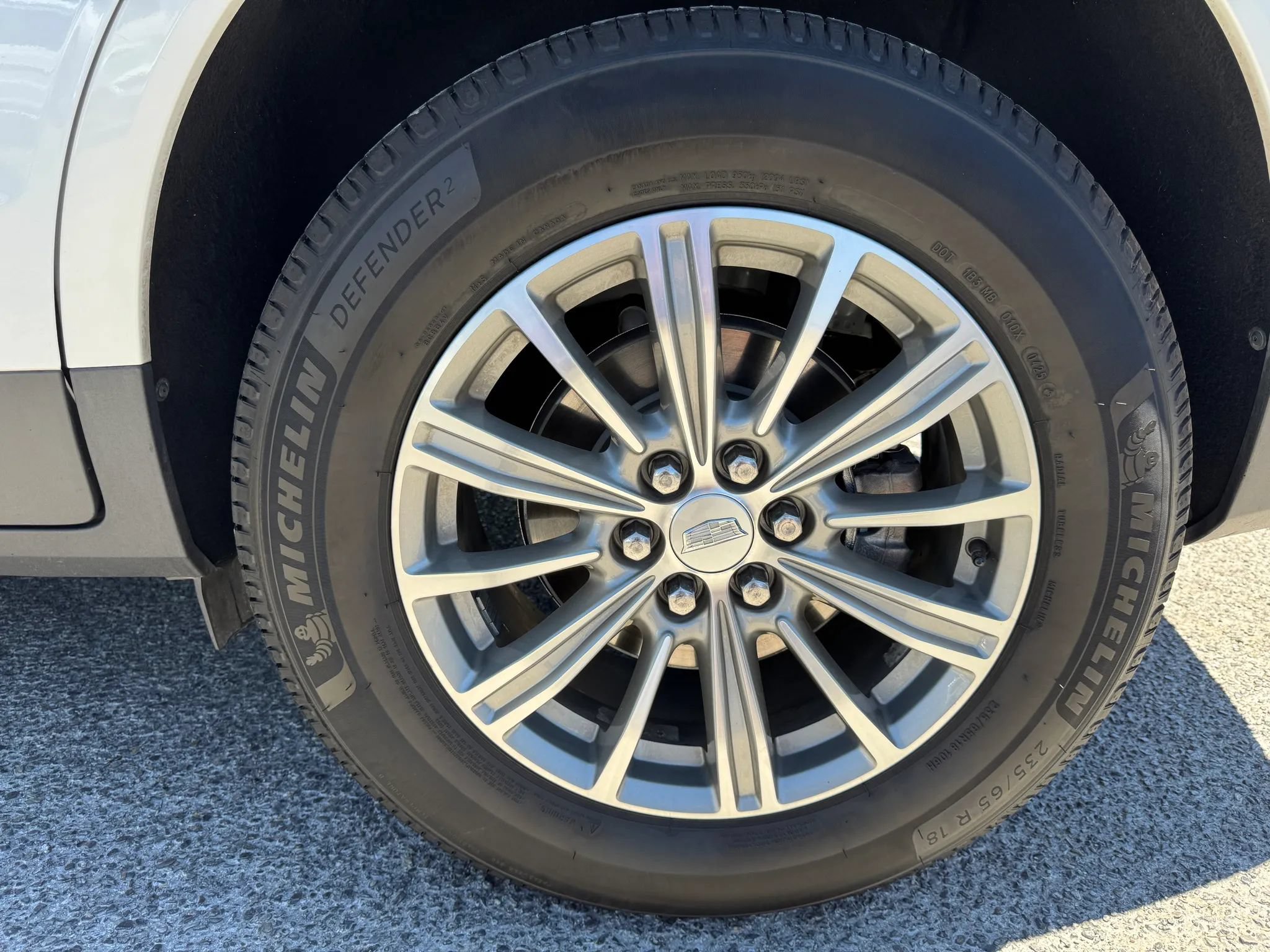 Used 2018 Cadillac XT5 Luxury w/ Driver Awareness Package FWD image 8