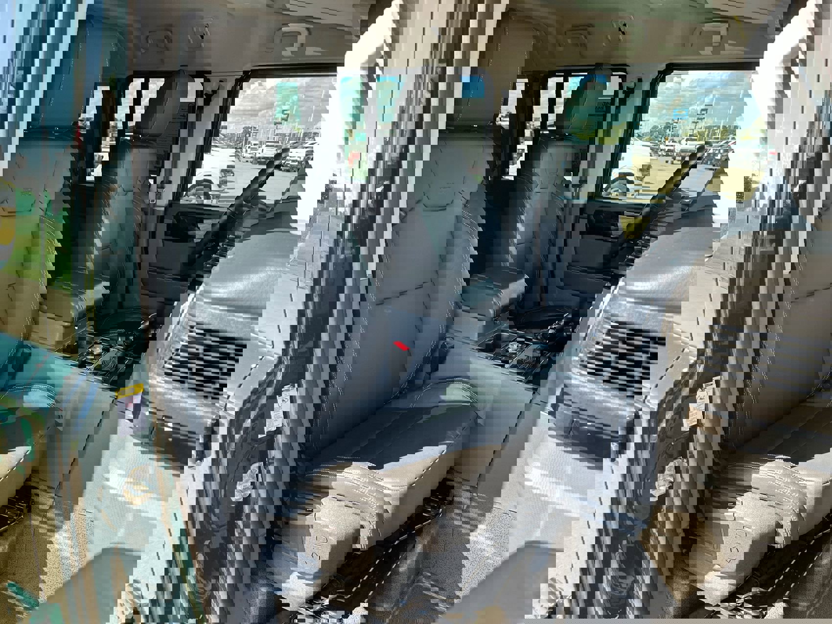 Used 2024 INEOS Grenadier Fieldmaster Edition image 26