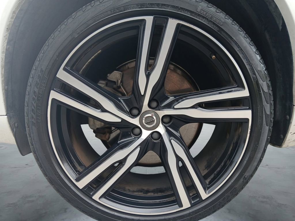 Used 2019 Volvo XC90 T6 R-Design w/ Protection Package AWD/4WD image 14