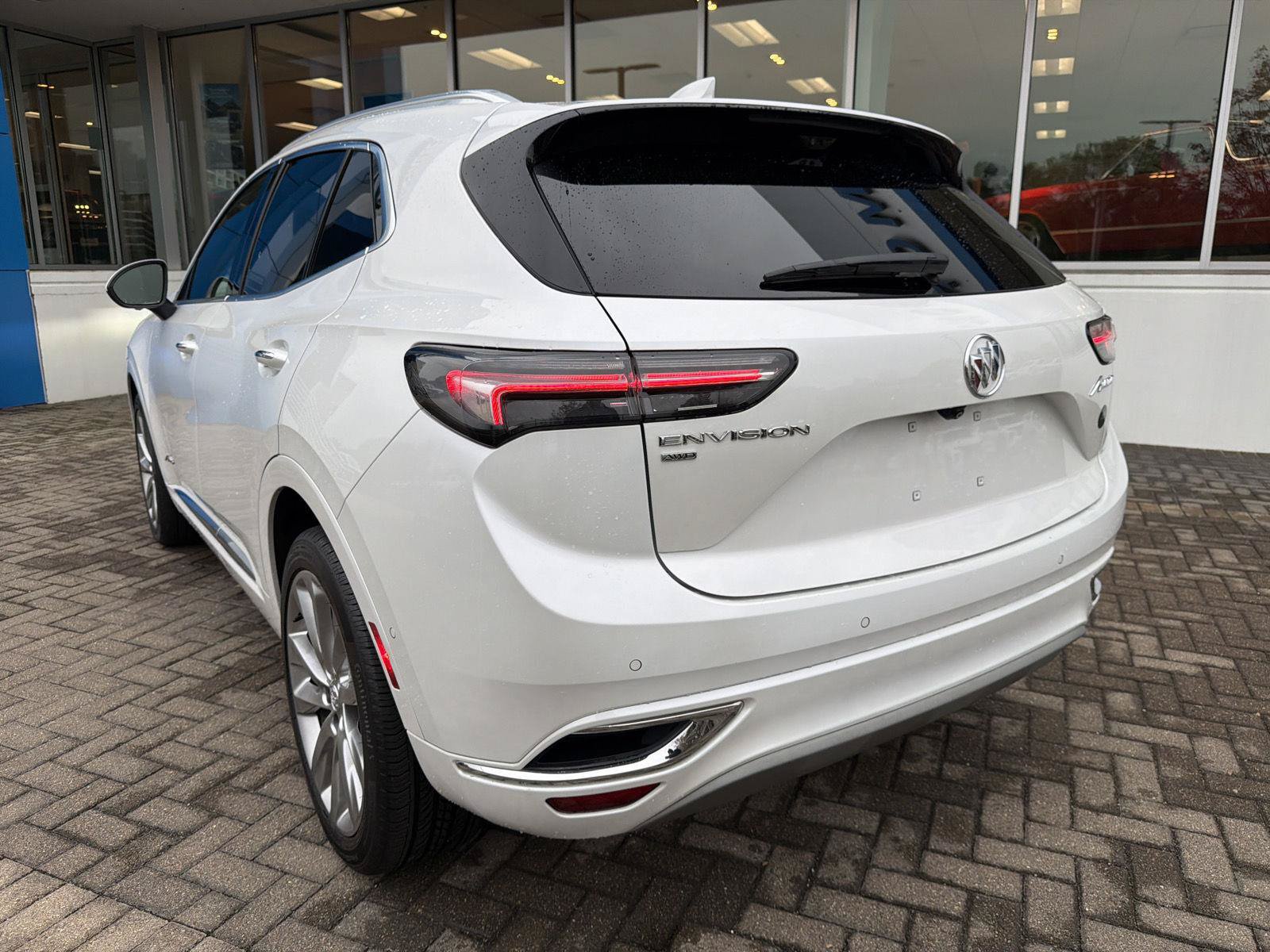 Used 2023 Buick Envision Avenir AWD/4WD image 3